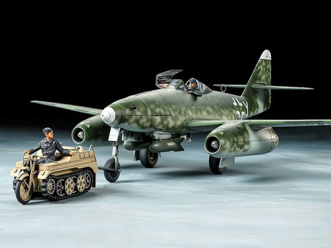 Tamiya Messerschmitt Me 262 A-2a su Kettenkraftrad 1/48 rinkinys