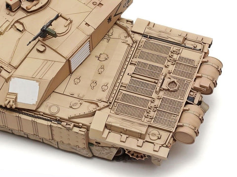 Tamiya Challenger 2 – britų pagrindinis tankas, dykumos versija 1/48