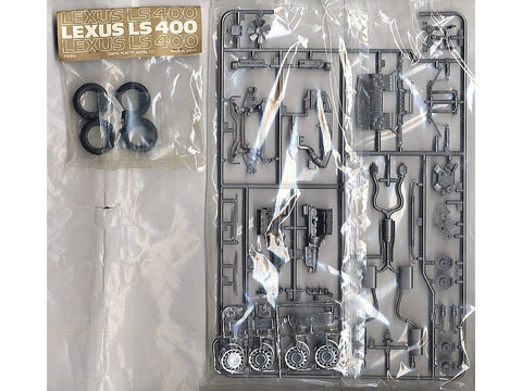 Tamiya Lexus LS400 UCF11L 1/24 plastikinis surinkimo rinkinys (24114)