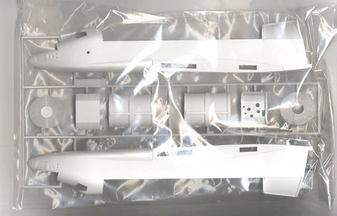 Tamiya Space Shuttle Atlantis 1/100 plastikinis modelis (60402)
