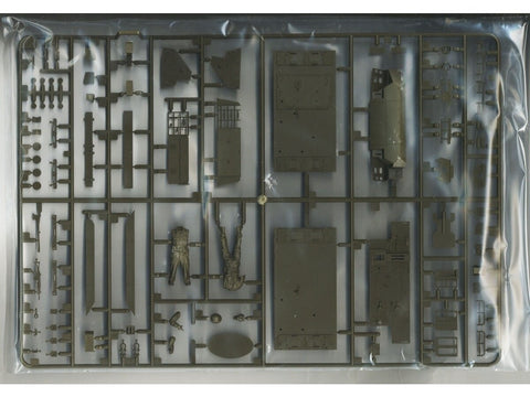 Tamiya Type 16 MCV C5 su gervės įranga 1/35 plastikinis modelis 35383
