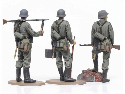 Tamiya II pasaulinio karo Wehrmachto pėstininkų figūrėlių rinkinys 1/48 (32602)