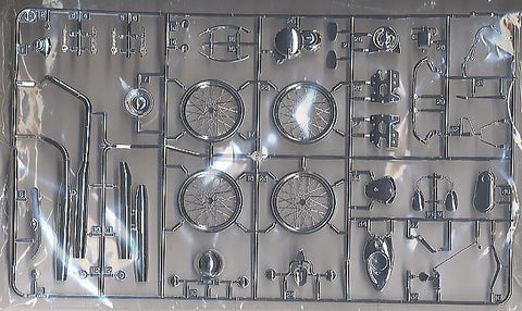 Tamiya Yamaha XV1600 Roadstar 1/12 plastikinis surenkamas modelis (14080)