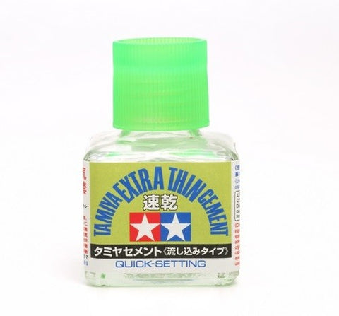 Tamiya Extra Thin greitai džiūstantys plastiko klijai, 40 ml