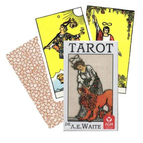 tarot kortos A.E. Waite (AGM) komplektas su baltu dėklu ir trimis geltonais Rider–Waite pavyzdiniais kortomis