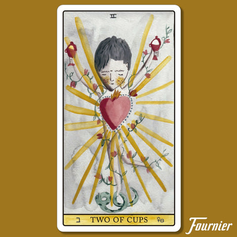Tarot korta Dviejų taurių (Fournier) priekinė pusė: spalvinga širdies iliustracija su geltonais spinduliais ir vividiomis gėlėmis