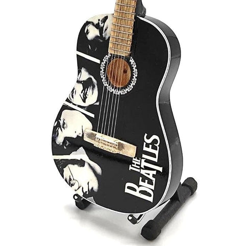 HOBI.LT 🇱🇹: The Beatles mini gitara. Mastelis 1:4. MGT - 5111B - HOBI.LT 🇱🇹