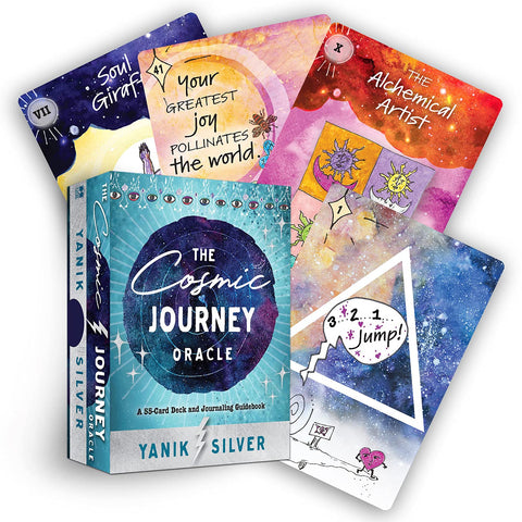 orakulo kortos The Cosmic Journey — turkio dėžutė su journaling knygute ir spalvotais, vėduoklėmis išdėstytais 55 kortų iliustracijomis