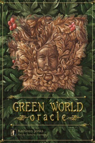 Green World Oracle kortų rinkinys su aukso užrašu, žaliu lapų fonu ir stilizuotu medžio veidu ant viršelio, iliustr. Sandra Stanton