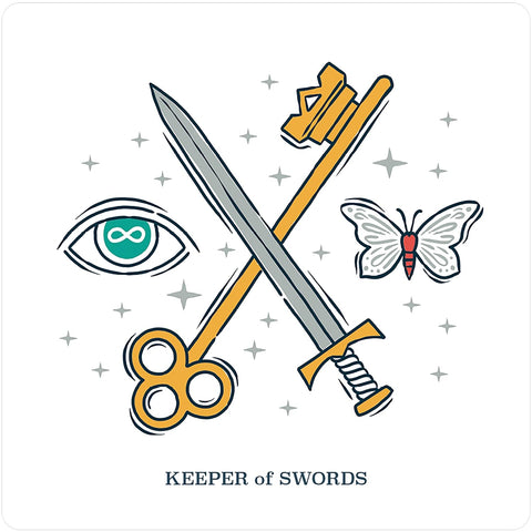 tarot korta Keeper of Swords su kryžiuotu kardų ir rakto dizainu, akimis ir drugeliu pilko‑geltono iliustracinio varianto
