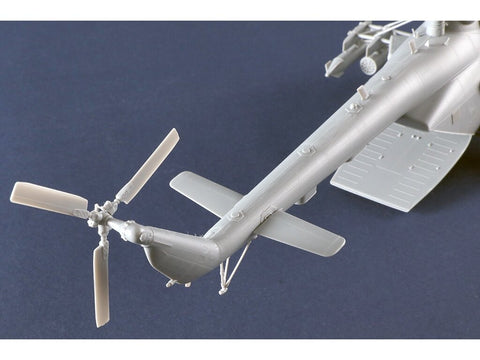 Mi-8MTV5 „Hip“ sraigtasparnio surenkamas modelis 1/48, 51,9 cm