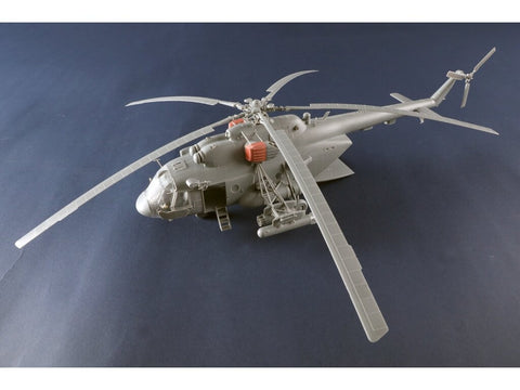 Mi-8MTV5 „Hip“ sraigtasparnio surenkamas modelis 1/48, 51,9 cm