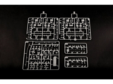 Trumpeter BTR-60PB 1/35 šarvuotis – plastikinis surinkimo rinkinys