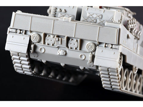 Trumpeter Leopard 2A6EX tankas 1/72 plastikinis surenkamas rinkinys (07192)