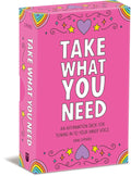 Affirmacijų kortelės Dani Dipirro rožinėje dėžutėje, priekis su užrašu Take What You Need ir spalvotais žvaigždėmis