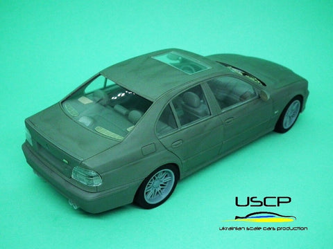 USCP BMW M5 E39 1/24 plastikinis surinkimo rinkinys