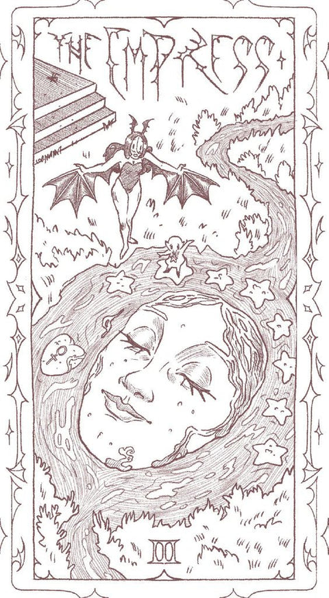 tarot korta The Empress, rankų piešta sepijos tonų iliustracija su gulinčios moters veidu ir vingiuojančia upe, vertikalus kadras