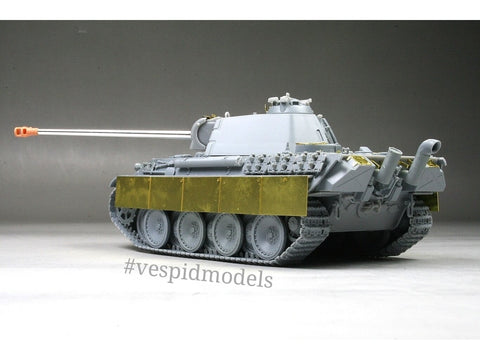 Vespid Models Pz.Kpfw. V Panther Ausf. G (vėlyva) tanko modelis 1/72