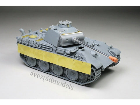 Vespid Models Pz.Kpfw. V Panther Ausf. G (vėlyva) tanko modelis 1/72