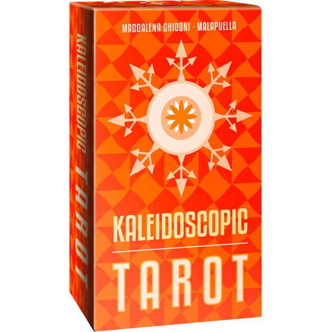 Tarot kortos Kaleidoscopic ryškiai oranžinėje kartoninėje dėžutėje, stovinti, matomas priekinis ir šoninis paviršius