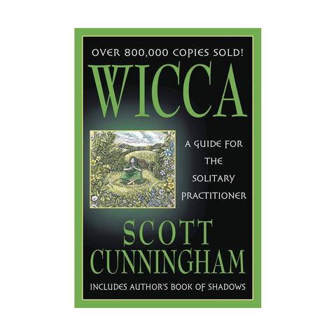 Knyga Wicca (Scott Cunningham), juodas viršelis su žaliais kraštais ir centre esanti piešta iliustracija