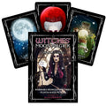 Orakulo kortos Witches' Moon Magick – pakuotė priekyje ir keturios iliustruotos kortos: ragana, raudonas mėnulis, pilnatis ir žali buteliukai fone