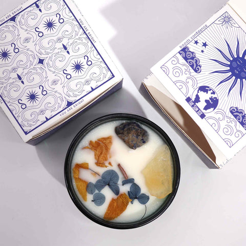 Kristalų žvakė „Saulė“ – citrinžolė ir sausmedis, medinė dagtis, Hop Hare